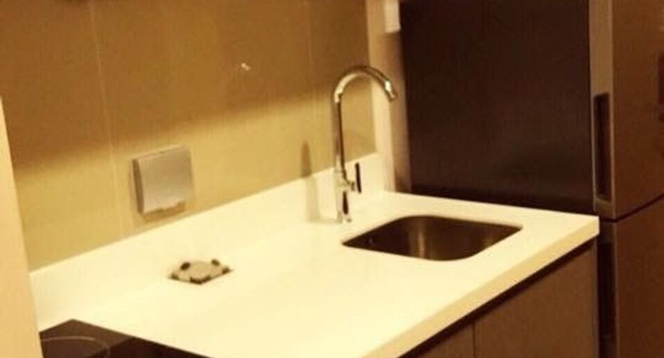 For sale 1 bed condo in Huai Khwang, Bangkok