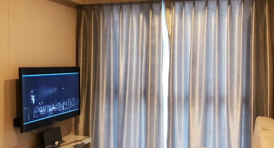 For sale 1 bed condo in Huai Khwang, Bangkok