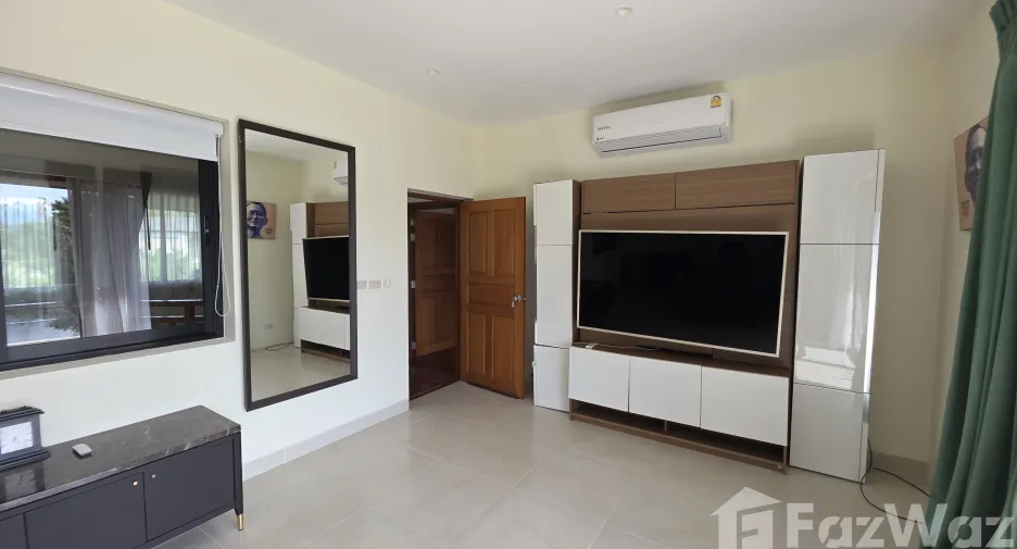 For rent 5 ベッドルーム villa in Thalang, Phuket