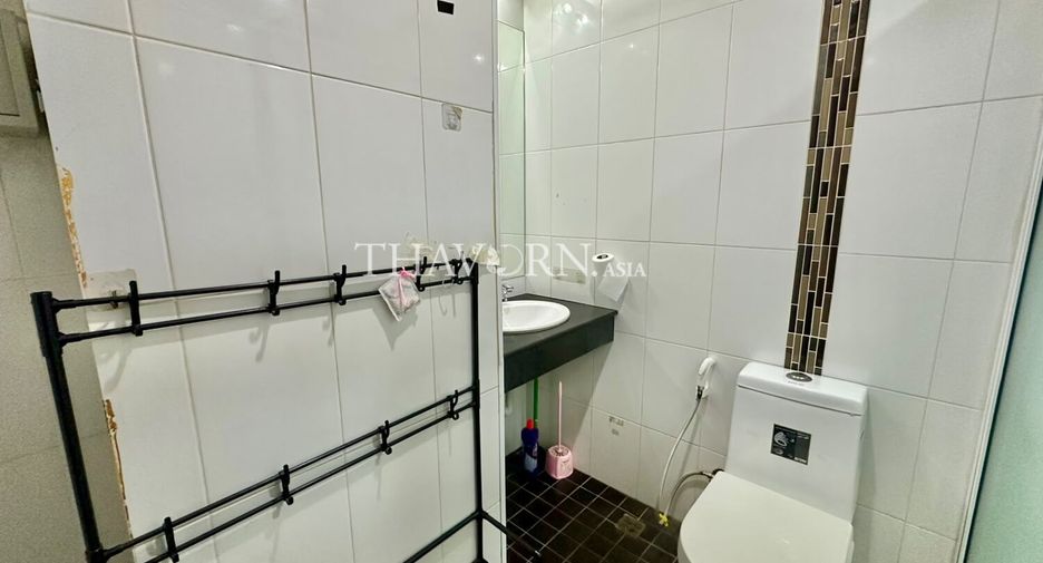 For sale 1 bed condo in Bang Lamung, Chonburi