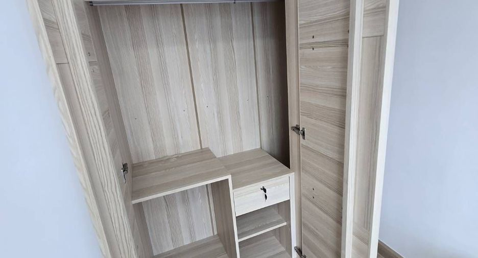 Wohnung zur Miete mit 1 Zimmer in Huai Khwang, Bangkok