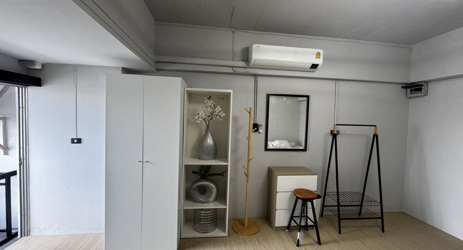 Wohnung zum Kauf mit Studio in Din Daeng, Bangkok