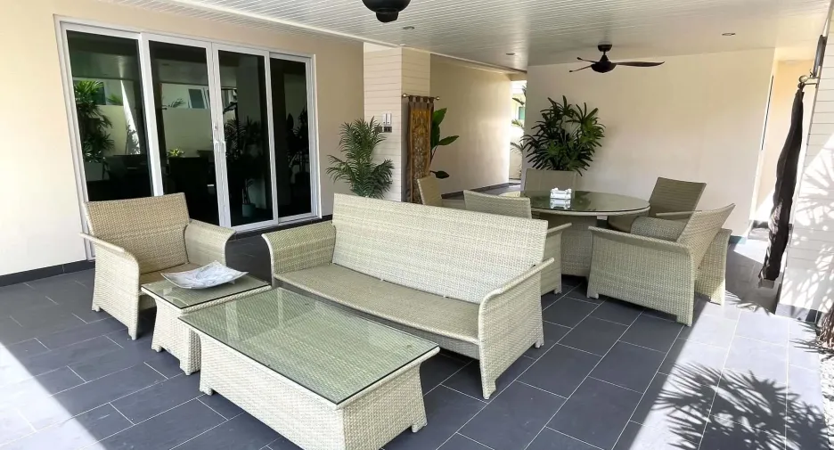 À louer 2 chambres villa à Bang Lamung, Chonburi