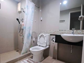 Продажа 2 спальни кондо в Банг Капи, Бангкок