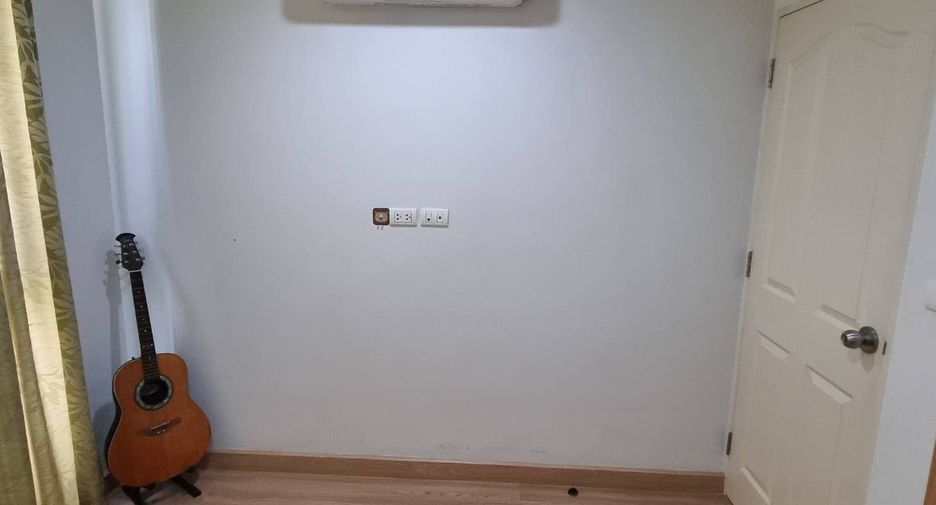 Продажа 2 спальни кондо в Банг Капи, Бангкок