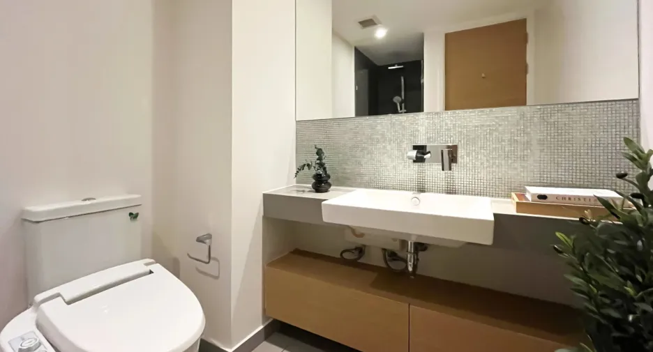 Condo en alquiler de 1 habitaciones en Khlong Toei, Bangkok