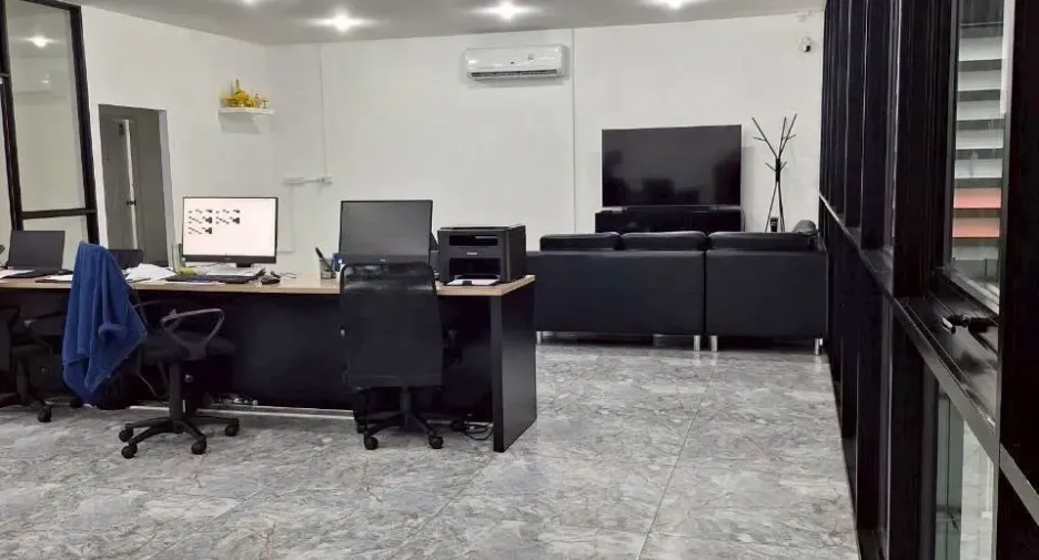 出租 公寓 独立屋 在 Sai Mai, 曼谷