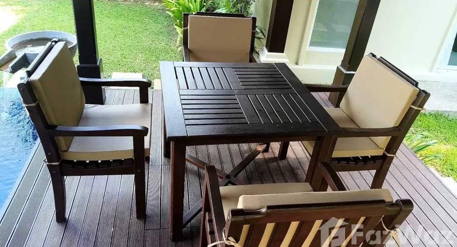 For rent 4 ベッドルーム villa in Thalang, Phuket