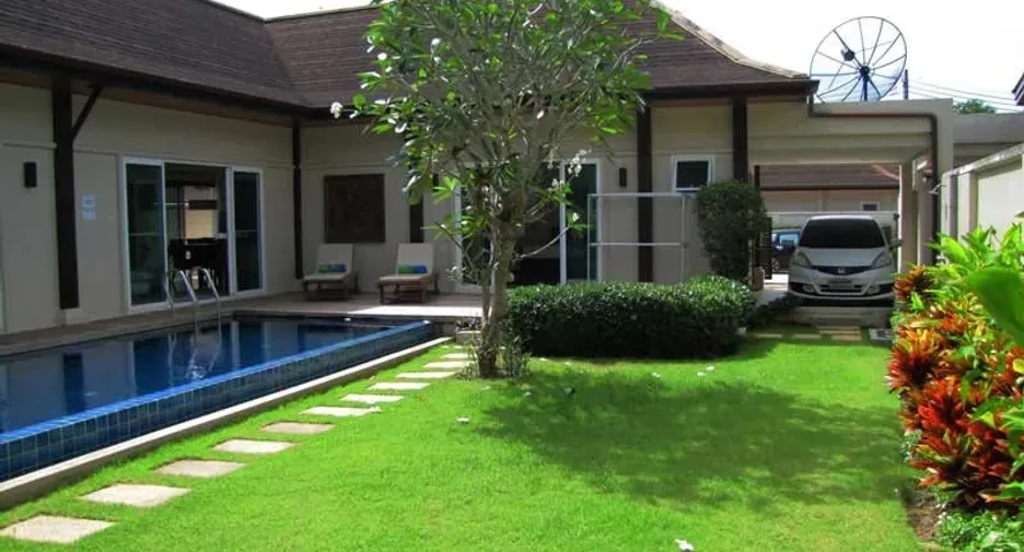For rent 4 ベッドルーム villa in Thalang, Phuket