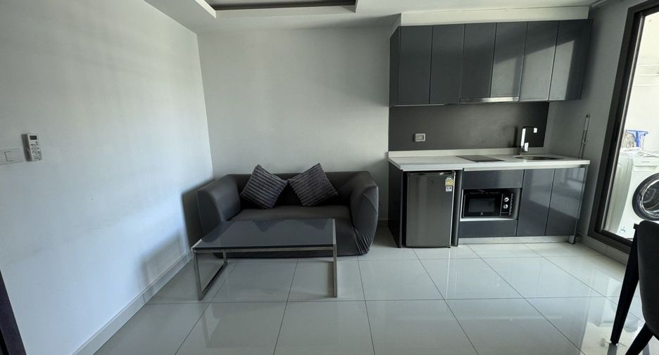 Wohnung zur Miete mit 1 Zimmer in Bang Lamung, Chonburi
