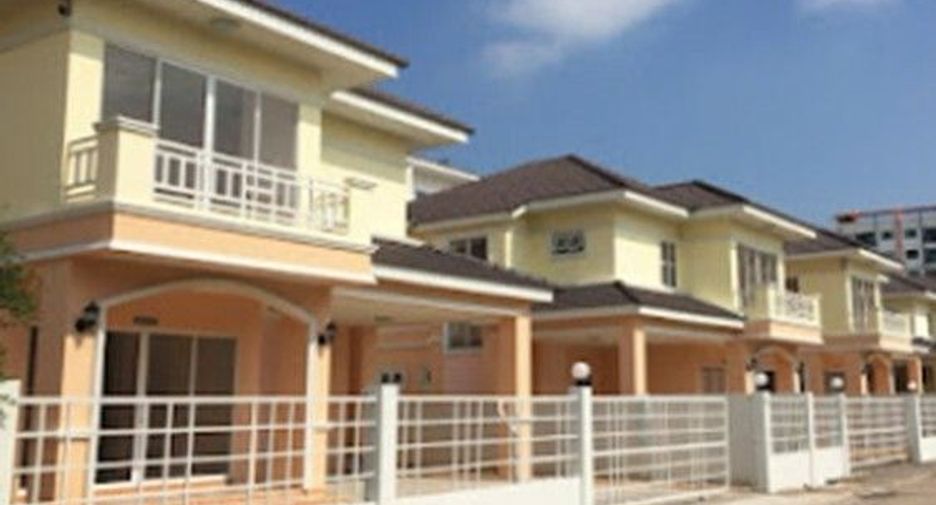 Villa en venta de 3 habitaciones en Si Racha, Chonburi