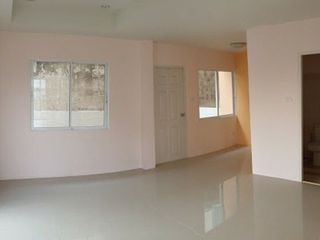Villa en venta de 3 habitaciones en Si Racha, Chonburi