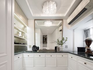 For sale 4 ベッドルーム house in Watthana, Bangkok