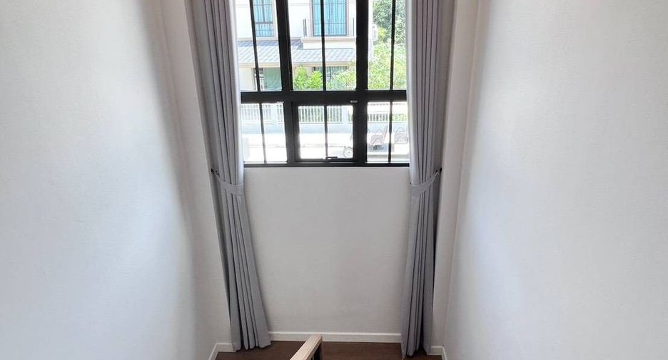 Casa en alquiler de 4 habitaciones en San Pa Tong, Chiang Mai