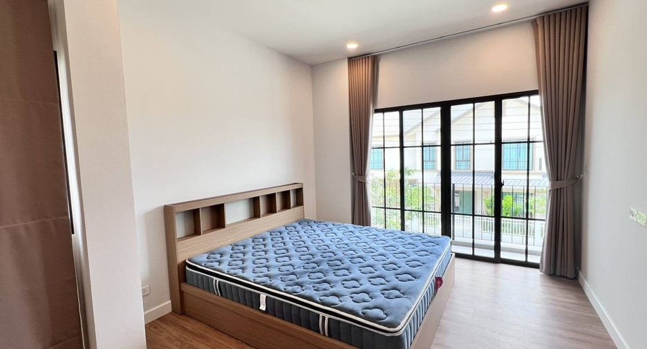 Casa en alquiler de 4 habitaciones en San Pa Tong, Chiang Mai