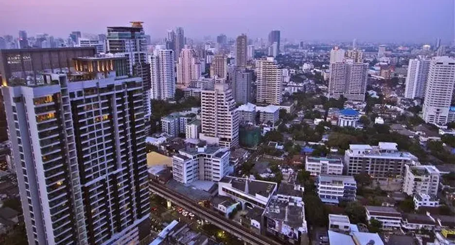 À louer 2 chambres condo à Khlong Toei, Bangkok