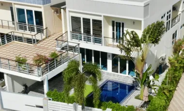 À vendre 4 chambres villa à Mueang Phuket, Phuket