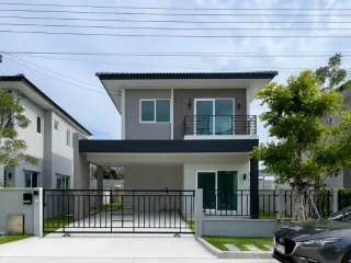 出售 4 卧室 独立屋 在 Bang Phli, Samut Prakan