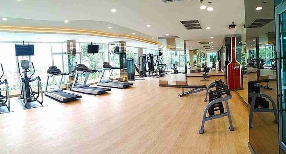 Wohnung zur Miete mit Studio in Huai Khwang, Bangkok