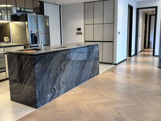 For rent 4 bedrooms condo in Watthana, Bangkok