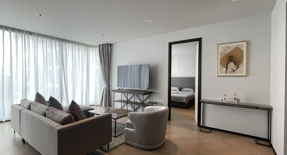 For rent 4 bedrooms condo in Watthana, Bangkok