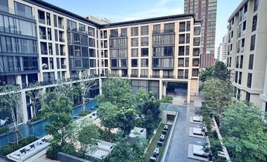 For rent 4 bedrooms condo in Watthana, Bangkok