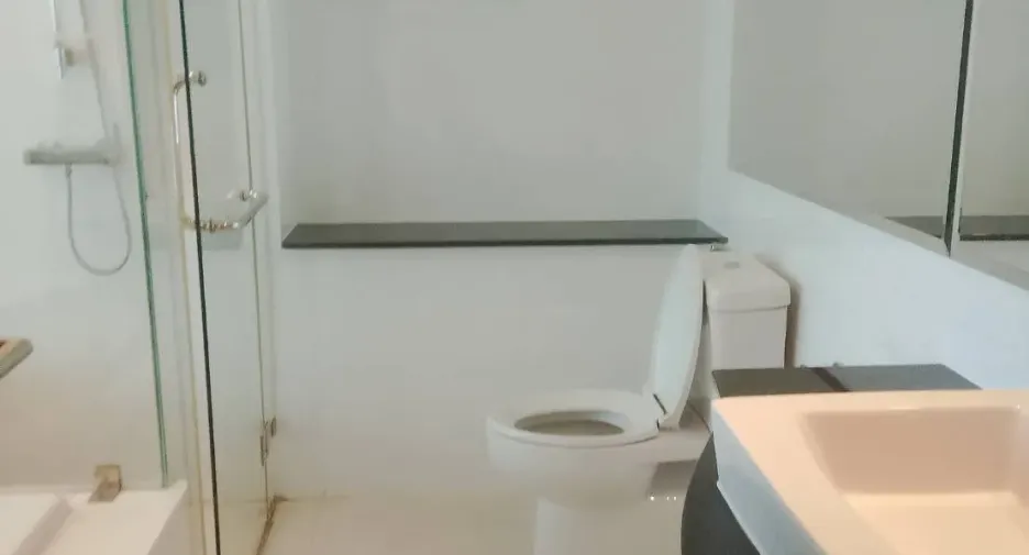 For sale and for rent 2 bedrooms condo in Mueang Krabi, Krabi
