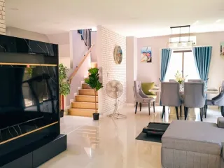 Haus zur Miete mit 4 Zimmer in Kathu, Phuket