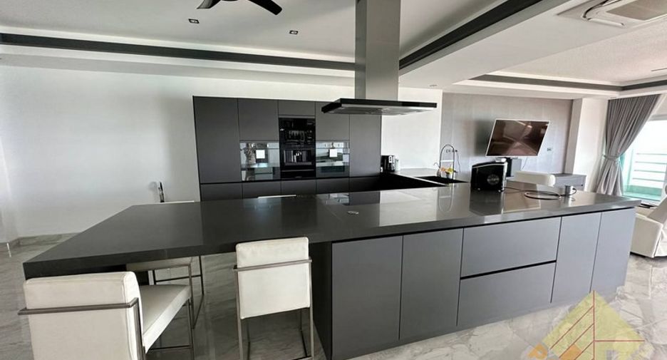 Condo en venta de 3 habitaciones en Bang Lamung, Chonburi