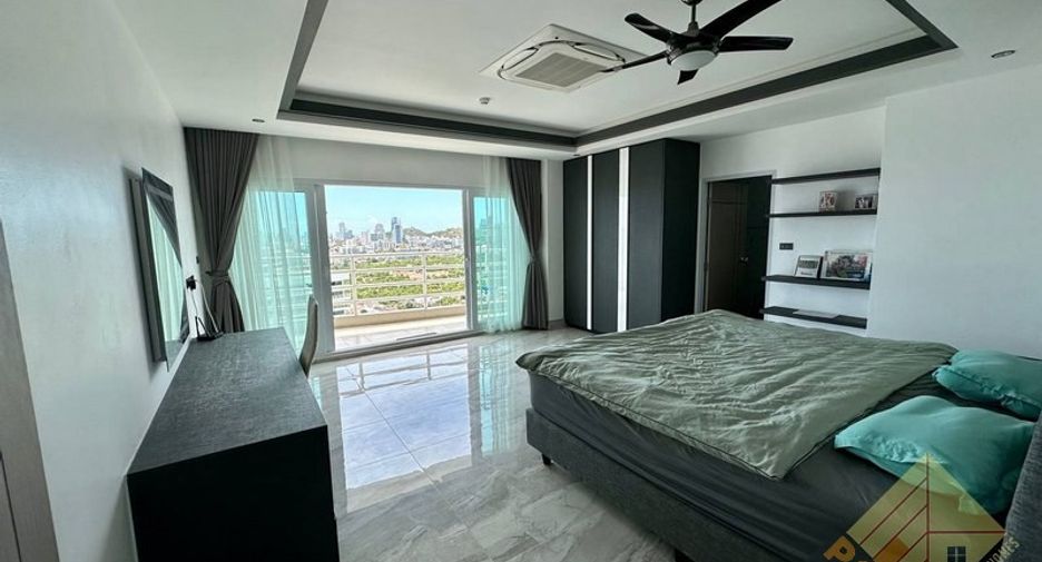 Condo en venta de 3 habitaciones en Bang Lamung, Chonburi