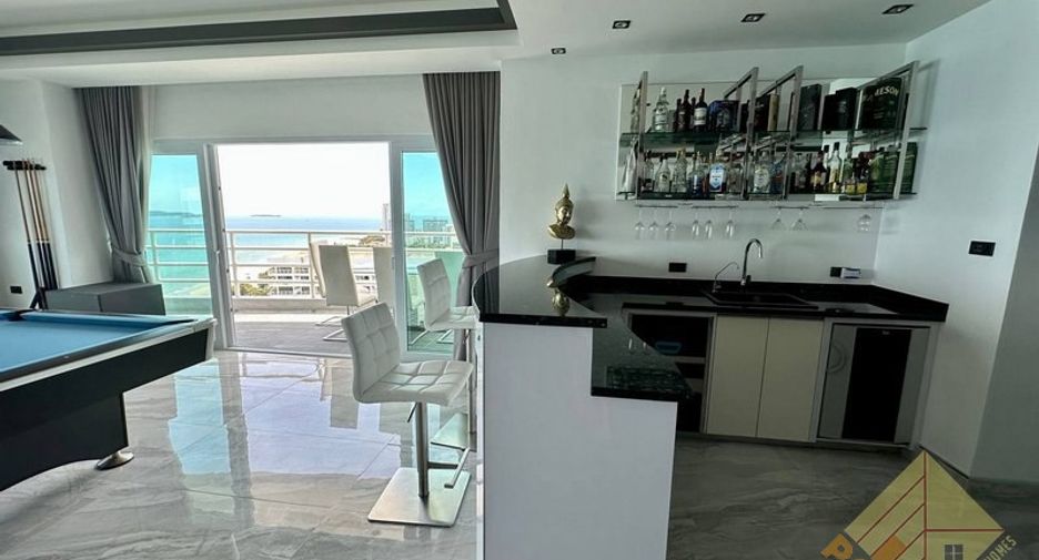 Condo en venta de 3 habitaciones en Bang Lamung, Chonburi