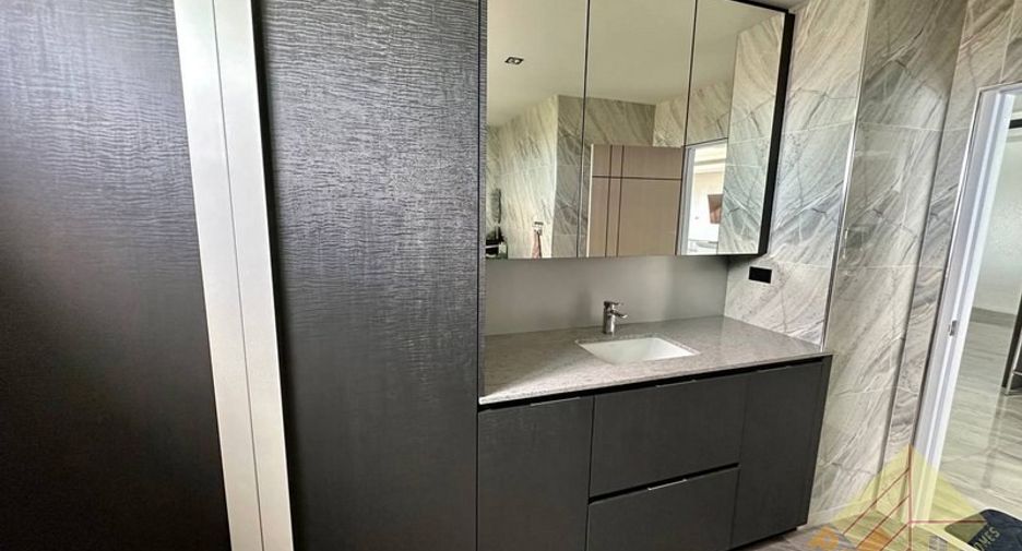 Condo en venta de 3 habitaciones en Bang Lamung, Chonburi