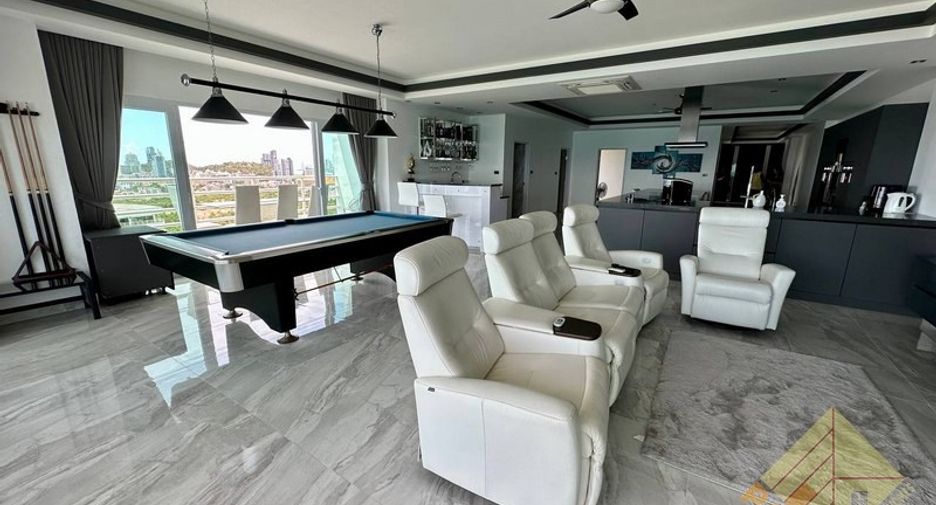 Condo en venta de 3 habitaciones en Bang Lamung, Chonburi