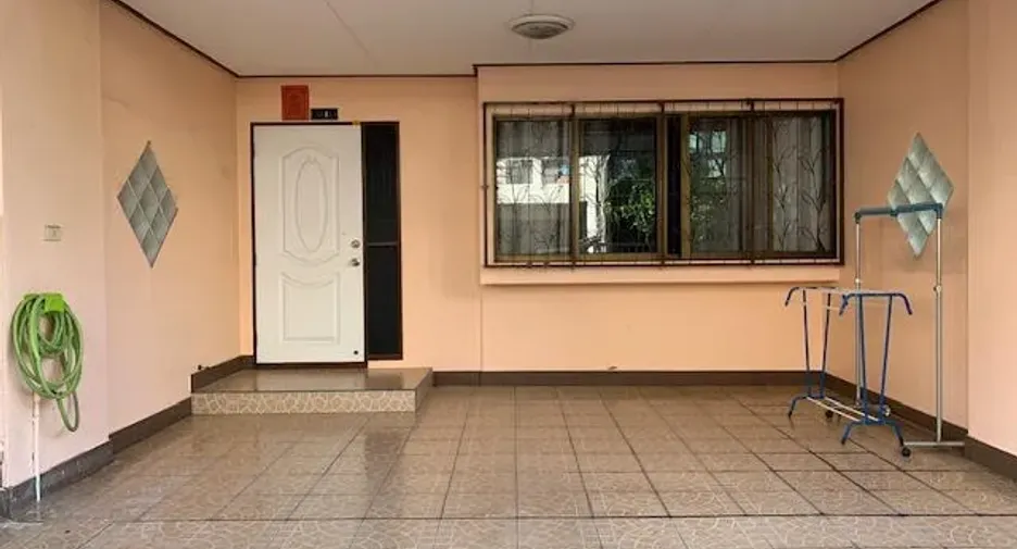 Продажа и аренда 3 спальни таунхаус в Лат Пхрао, Бангкок