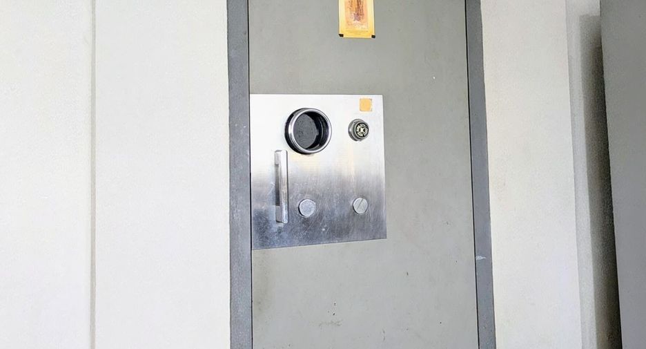 Аренда 16 спальни дом в Чом Тхонг, Бангкок