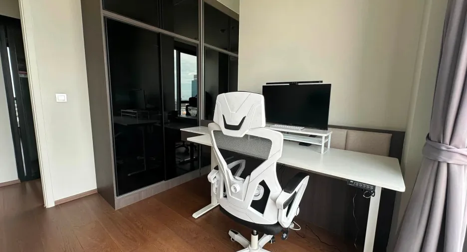 For rent 2 ベッドルーム condo in Khlong Toei, Bangkok