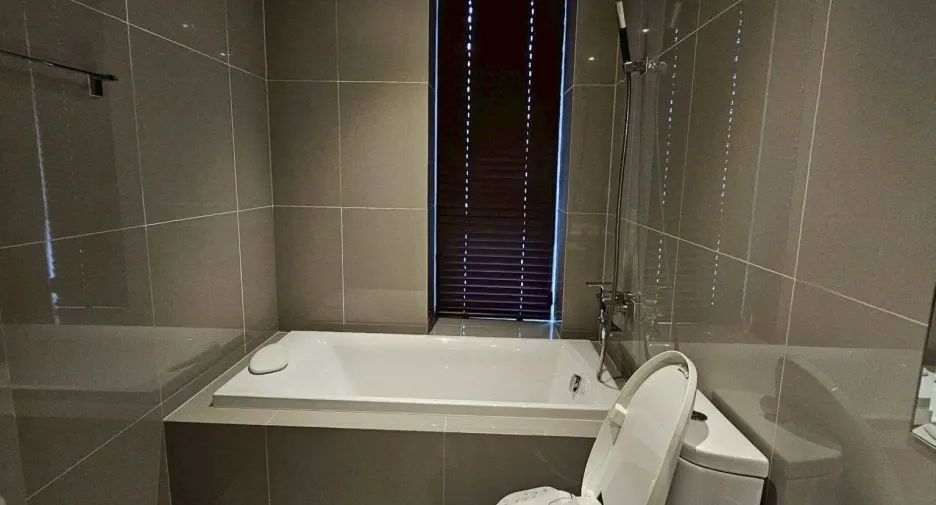 For rent 2 ベッドルーム condo in Watthana, Bangkok