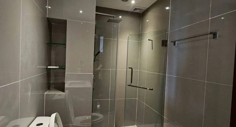For rent 2 ベッドルーム condo in Watthana, Bangkok