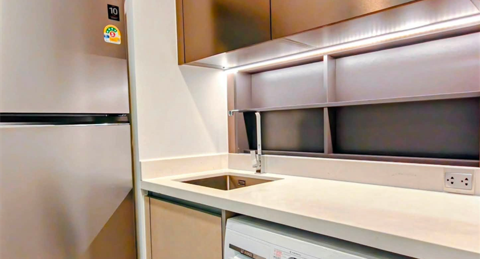 For rent 1 bed condo in Ratchathewi, Bangkok