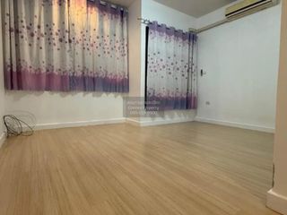 出租 3 卧室 联排别墅 在 Bang Khen, 曼谷