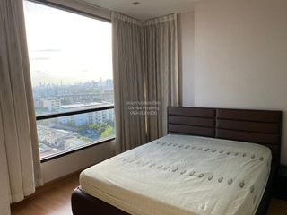 For rent 2 bedrooms condo in Phra Khanong, Bangkok
