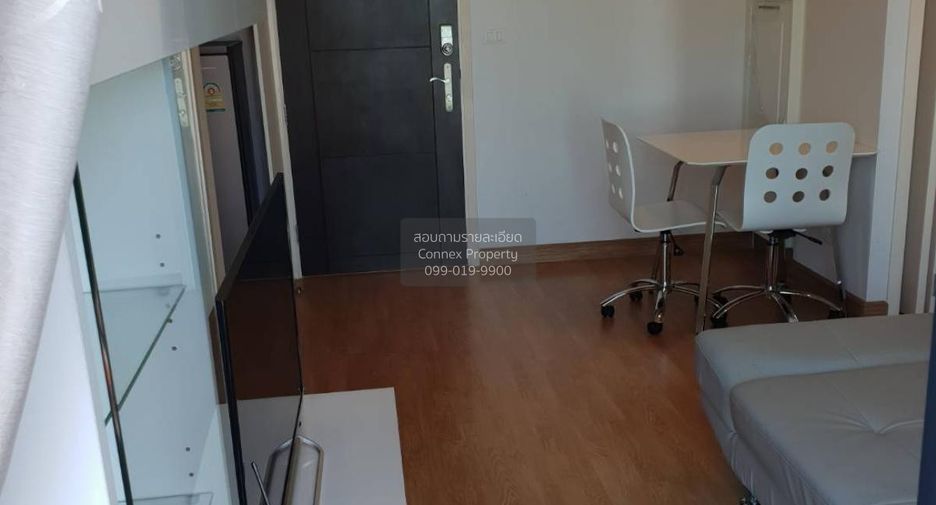 For rent 2 bedrooms condo in Phra Khanong, Bangkok