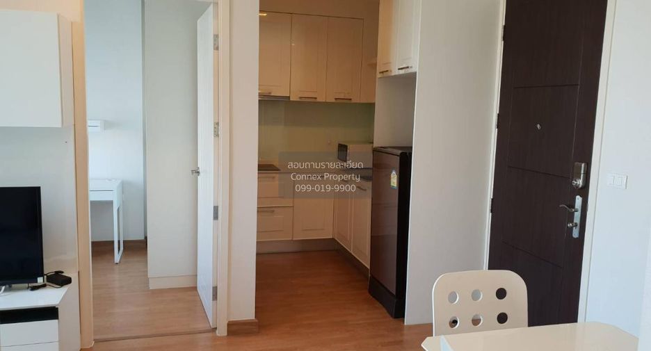 For rent 2 bedrooms condo in Phra Khanong, Bangkok