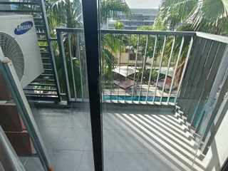 À louer 2 chambres condo à Phra Khanong, Bangkok