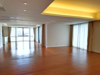 Wohnung zur Miete und zum Kauf mit 3 Zimmer in Yan Nawa, Bangkok