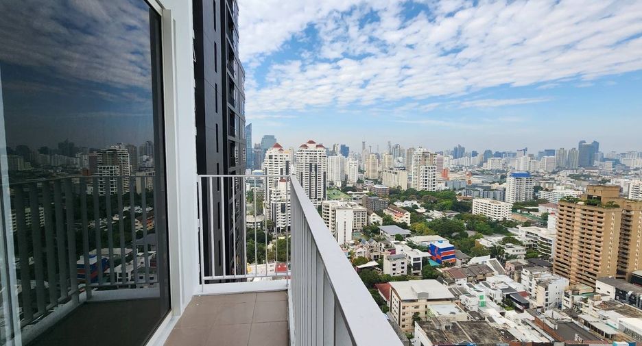 Condo en alquiler de 1 habitaciones en Watthana, Bangkok