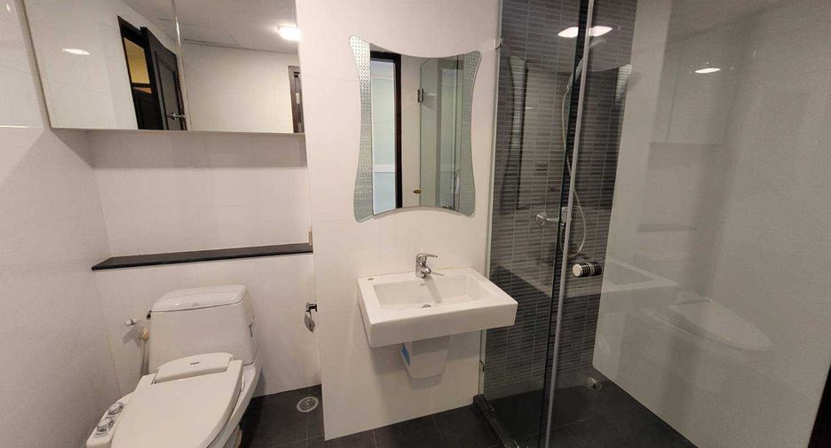 Wohnung zur Miete mit 2 Zimmer in Watthana, Bangkok