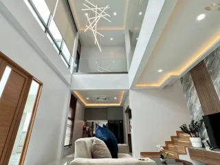 À vendre 4 chambres villa à Bang Lamung, Chonburi