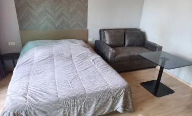 For rent studio condo in Khlong San, Bangkok