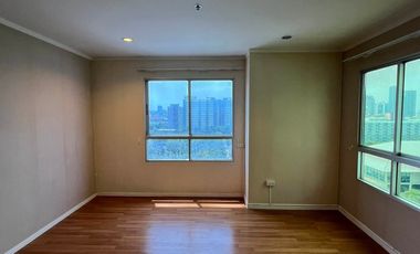 Продажа 1 кровать кондо в Хуаи Кхщанг, Бангкок